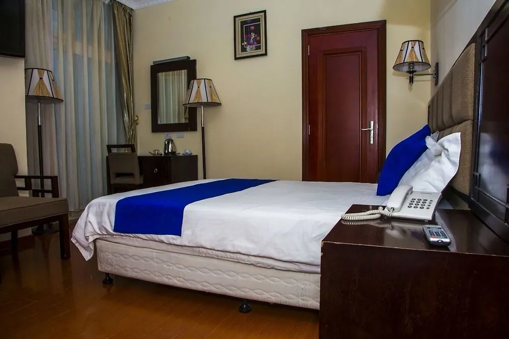 Blue Birds International Hotel Adís Abeba